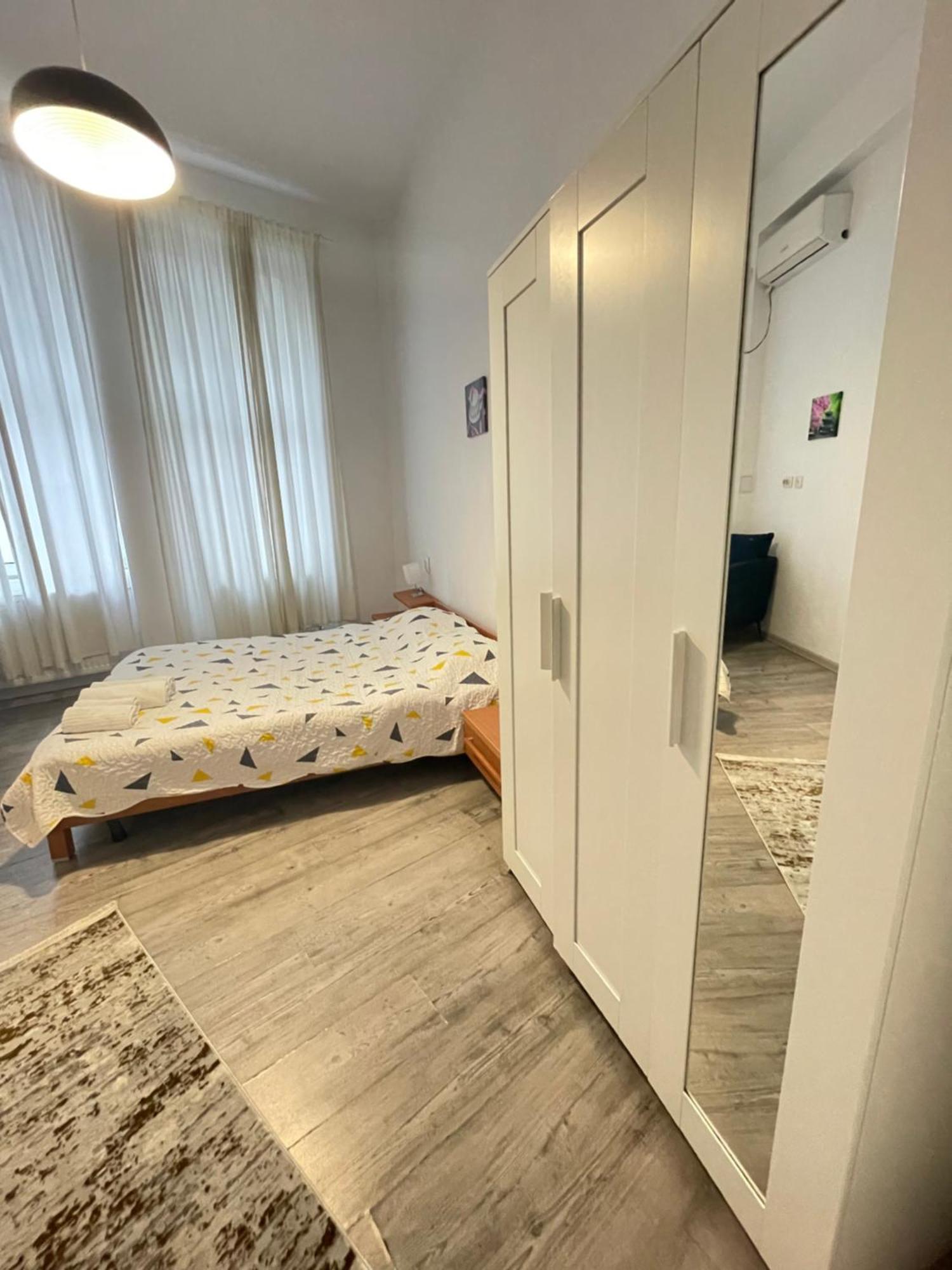 Studio Piata Amzei Nr.1 Bukarest Exteriör bild
